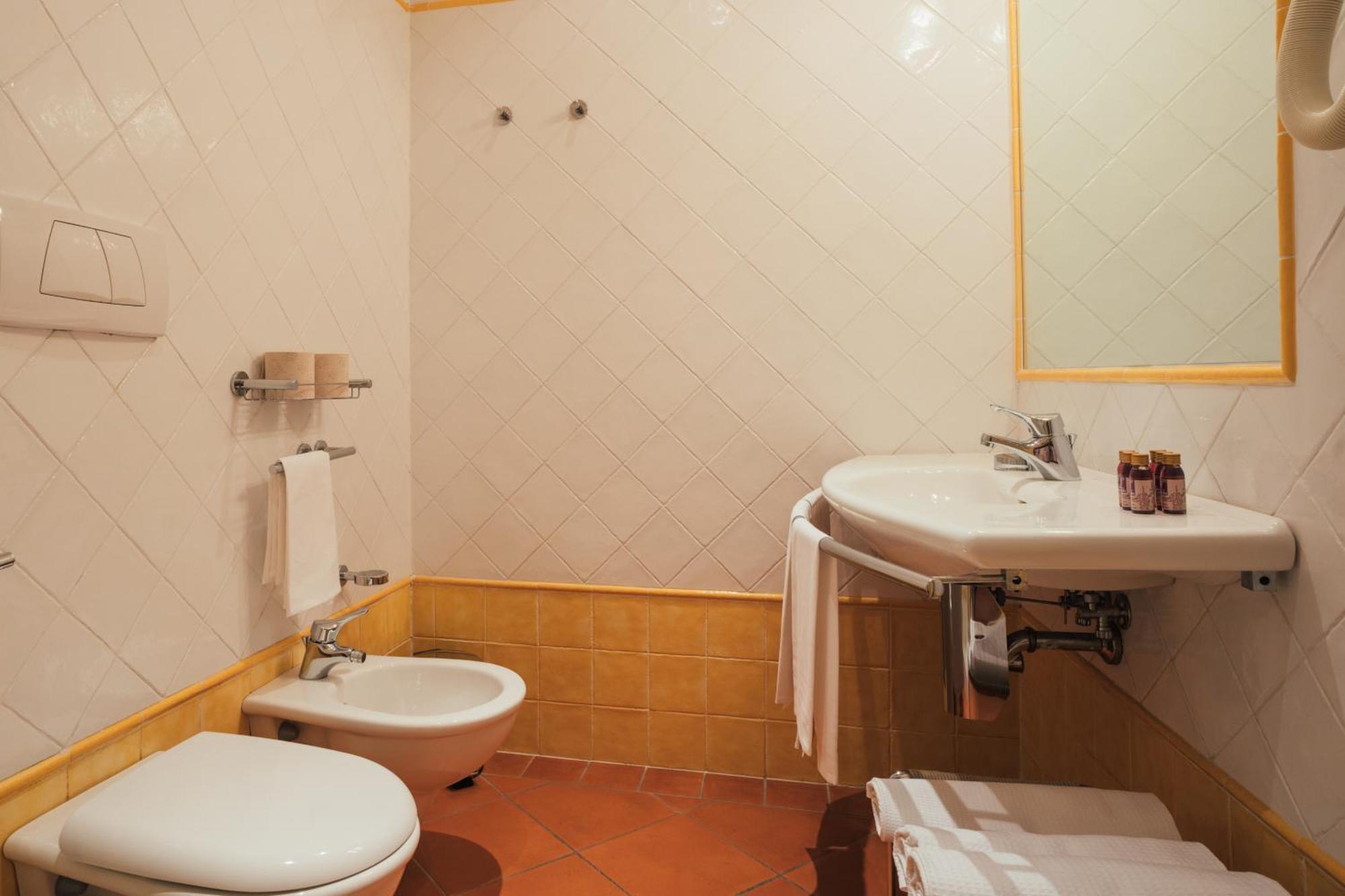 Albergo Cane Dozza Zewnętrze zdjęcie