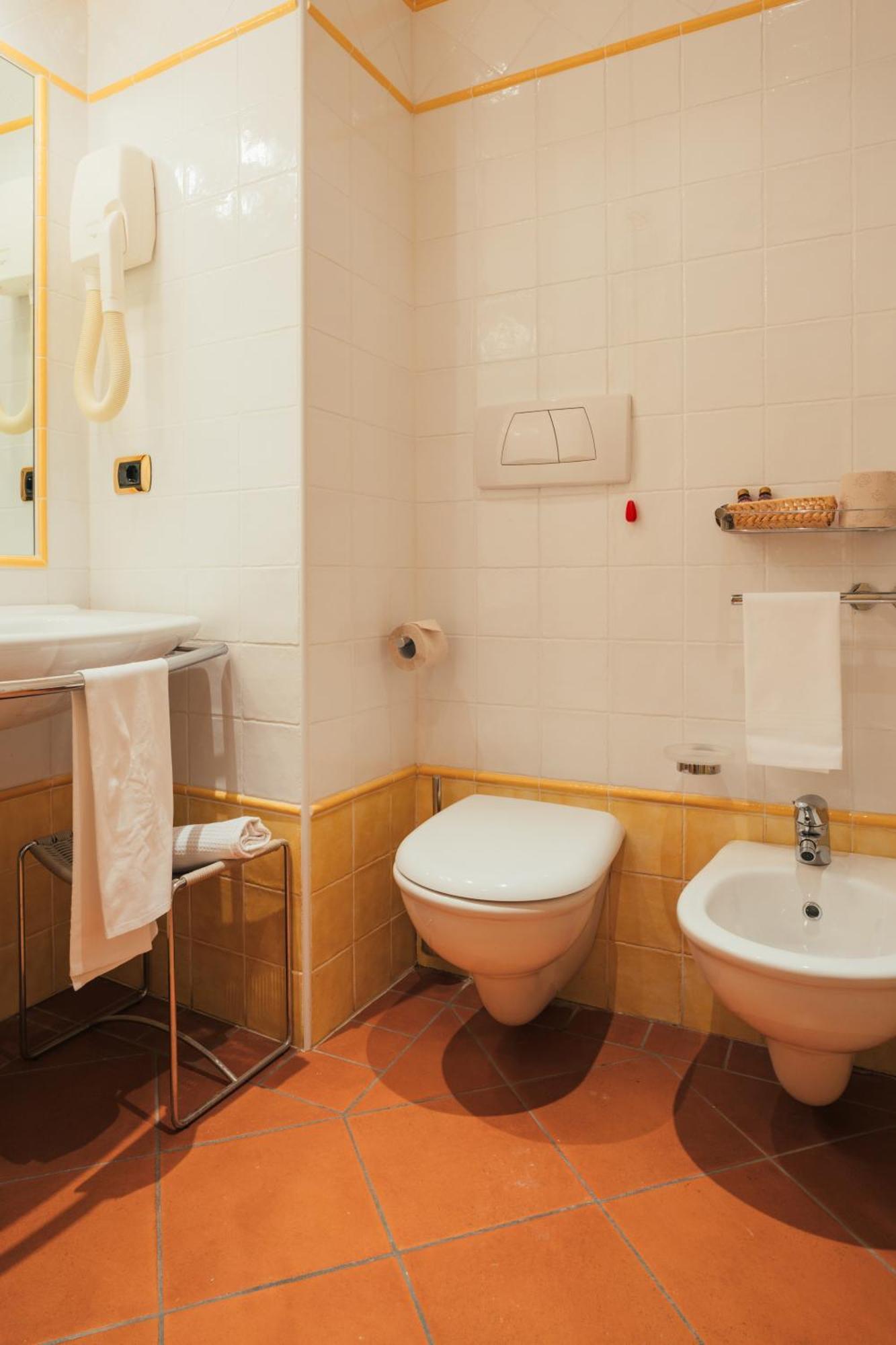 Albergo Cane Dozza Zewnętrze zdjęcie