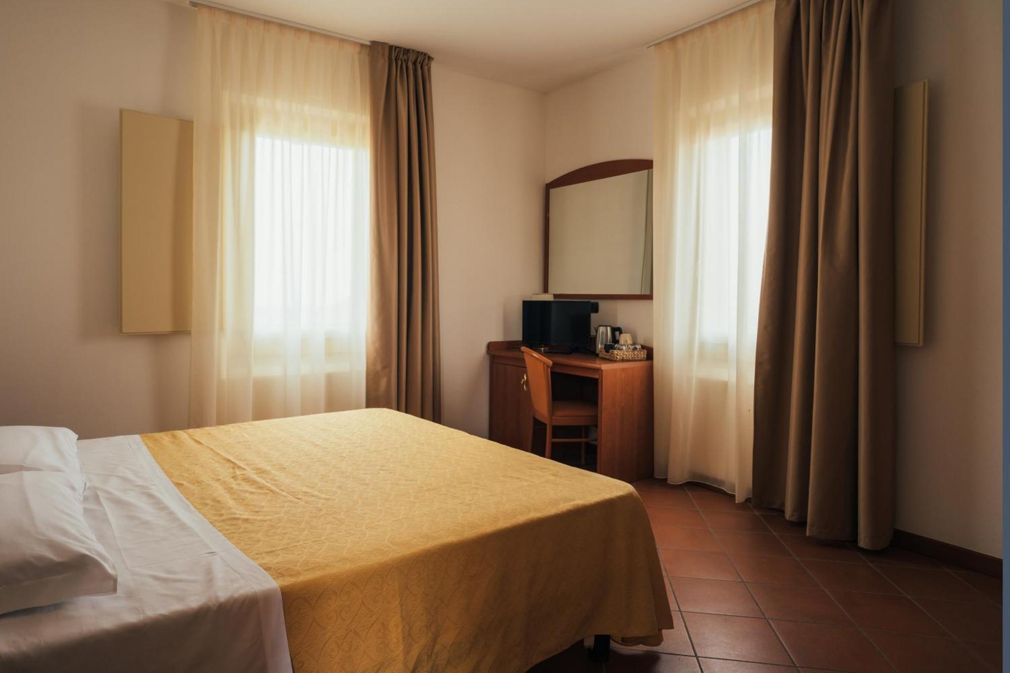 Albergo Cane Dozza Zewnętrze zdjęcie