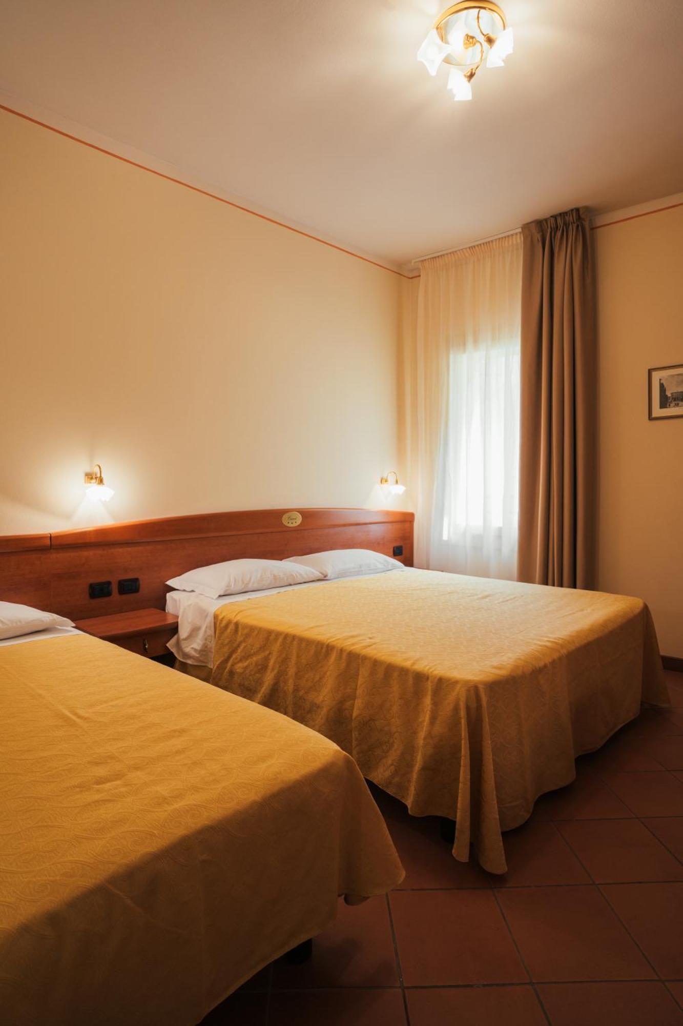 Albergo Cane Dozza Zewnętrze zdjęcie
