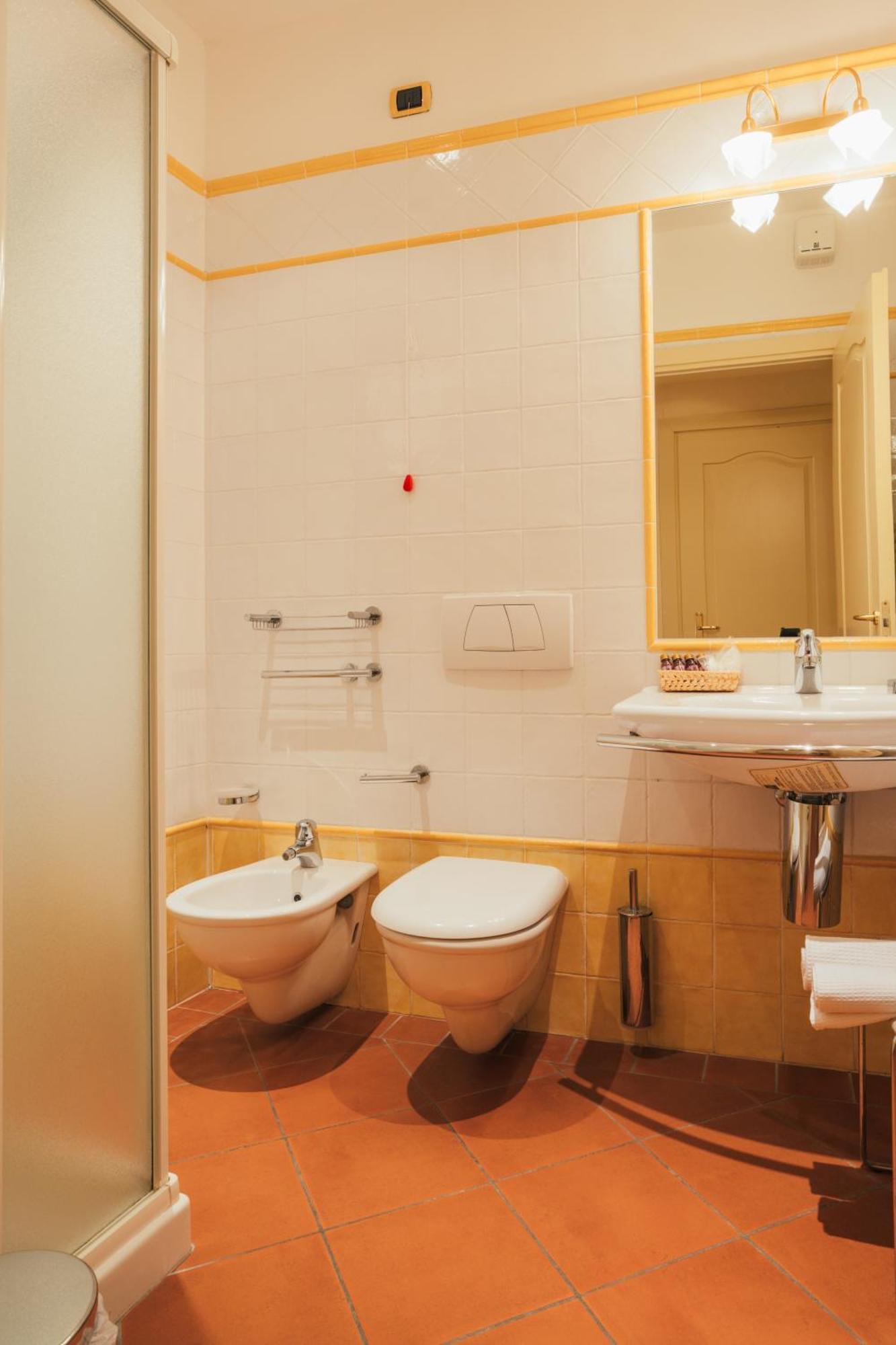 Albergo Cane Dozza Zewnętrze zdjęcie